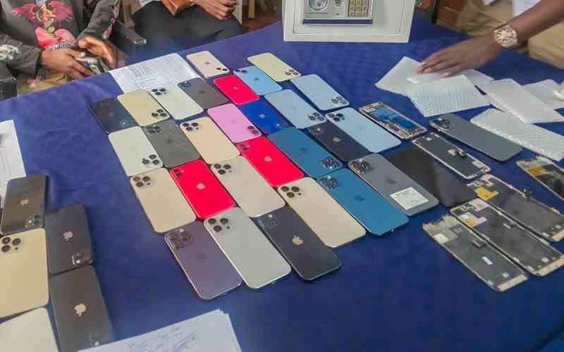 Two arrested, 41 stolen phones recovered in Nairobi CBD crackdown