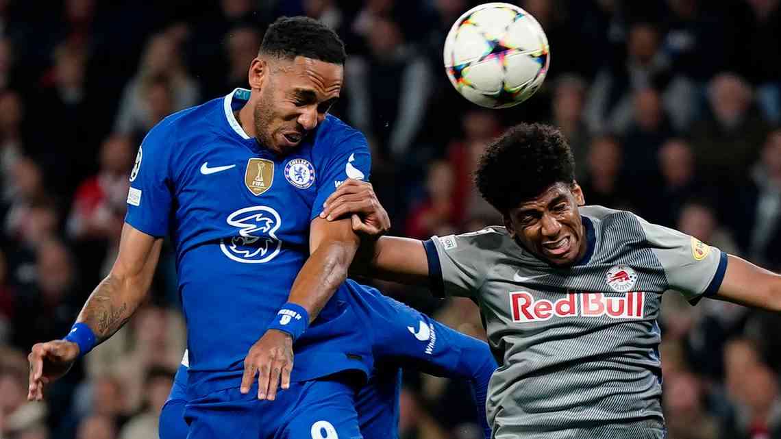 Havertz puts Chelsea into Champions League knockout stage -with a 2-1 win at Salzburg