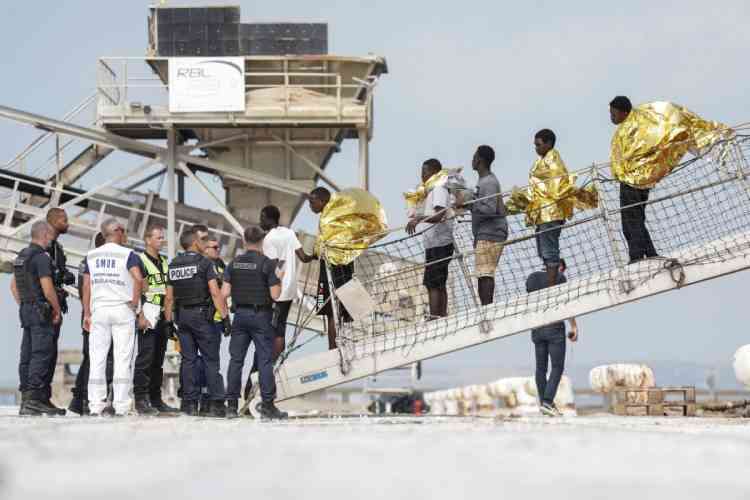 More than 170 migrants rescued after boat catches fire during Channel crossing
