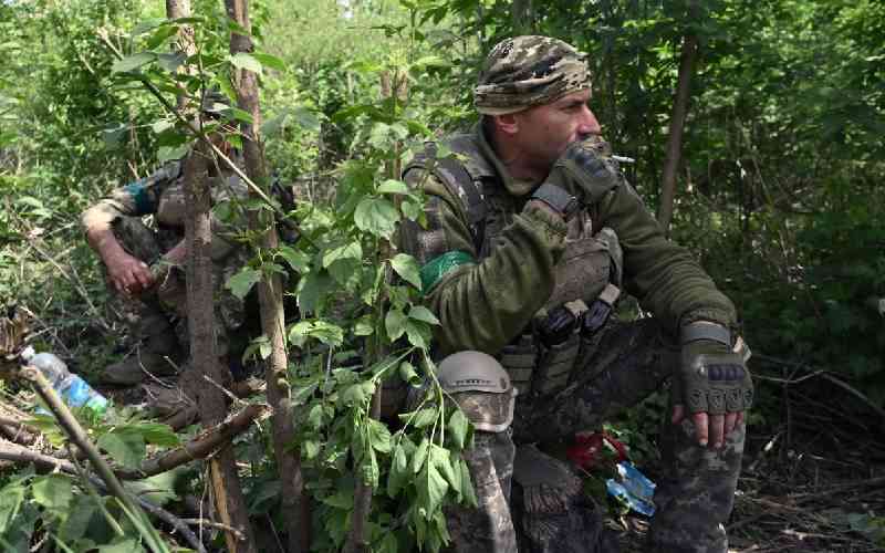 Ukraine says resisting heavy attacks in east amid Russian advance