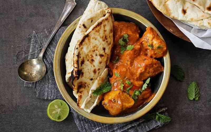 Easy recipe: Coriander chicken curry with naan