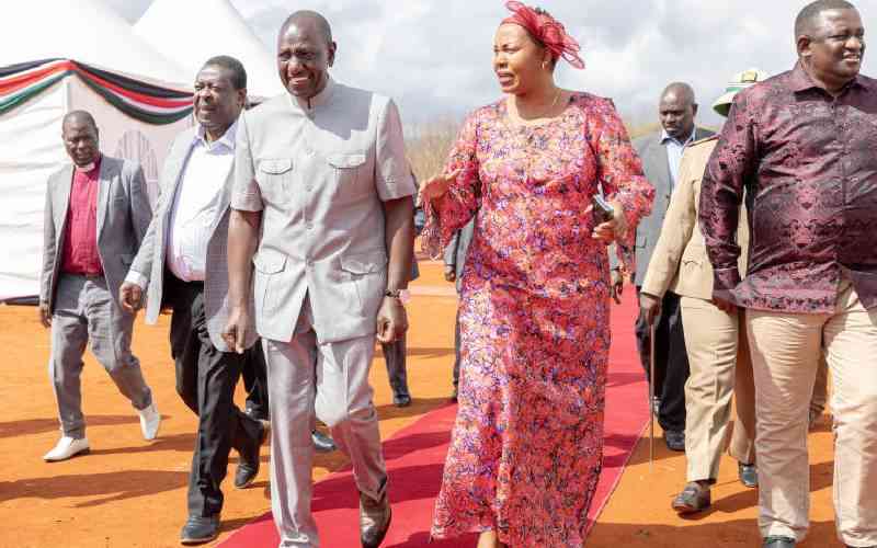 Ruto intensifies county tours to counter protests