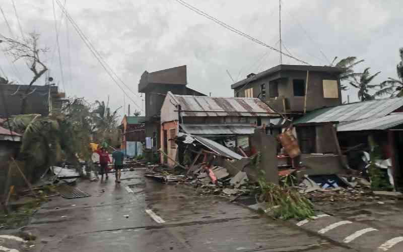 Super Typhoon Man-yi batters Philippines' most populous island