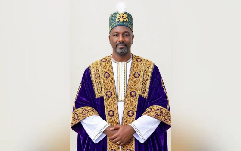 Tooro coronation: Edward Rukidi Nyabongo I takes throne amid legal challenge