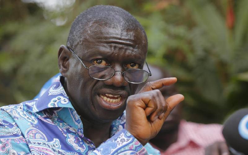 Kizza Besigye freed on bail after two weeks