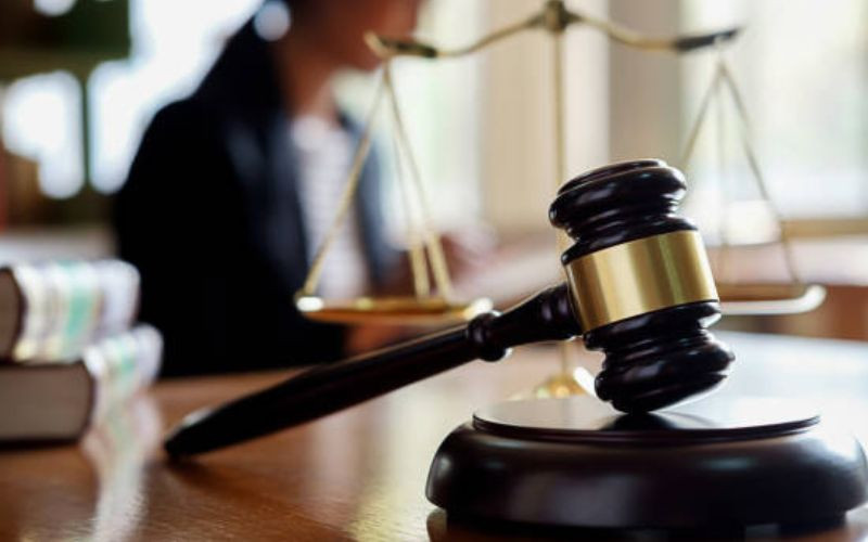Estate administrator exposed for failing to distribute it for over 11 years