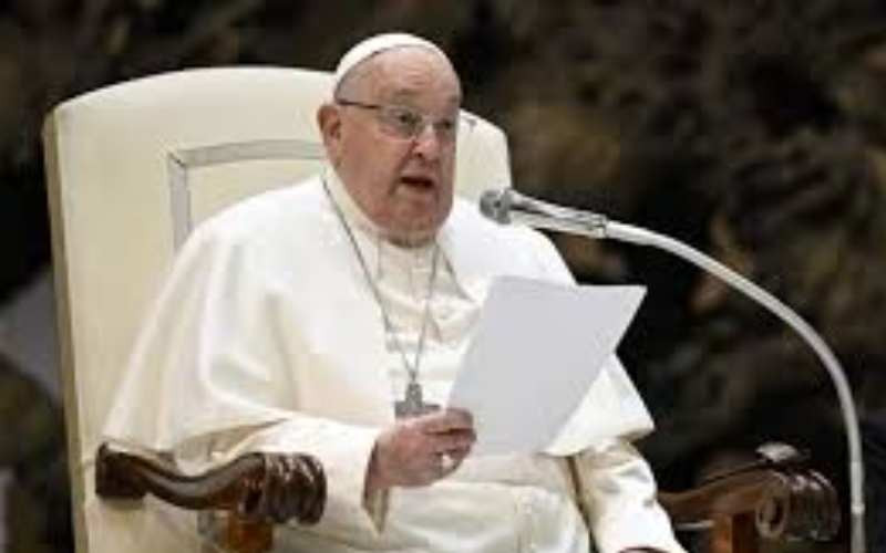 Critically-ill pope had a good Sunday night, Vatican says