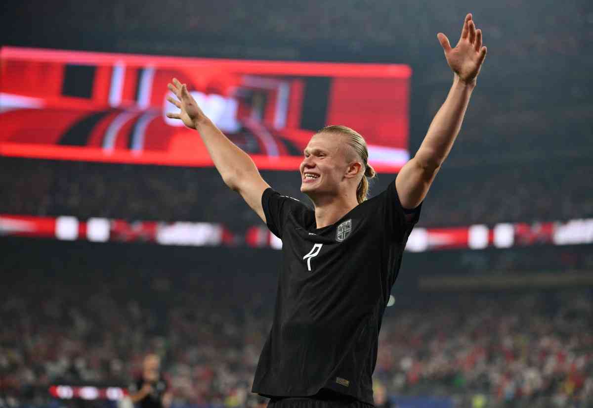 Two-goal Haaland fires Norway into World Cup last 32