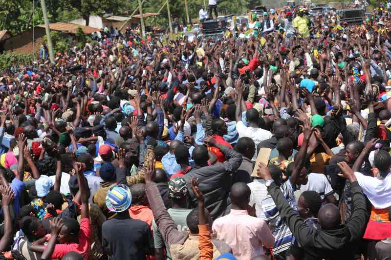 Ruto tours Western, urges voters to shun state project Raila