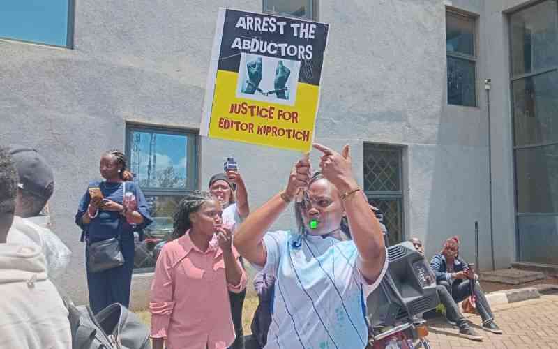 Meru journalists protest assault on Standard Group Editor and Meru journalist