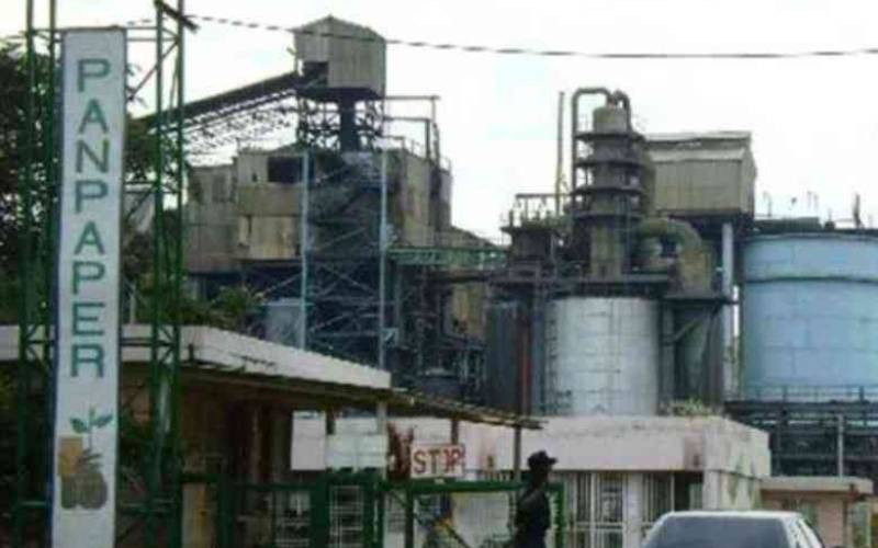 EX-Pan paper workers demand payment