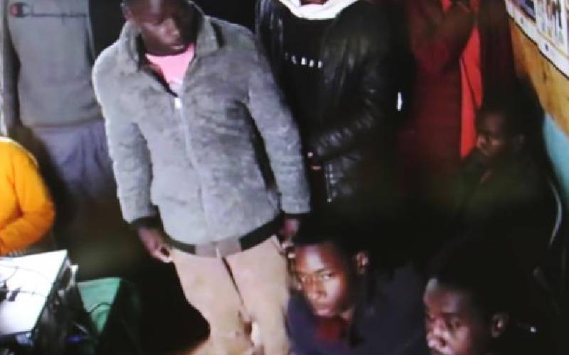 Youths accused of looting Sudi...