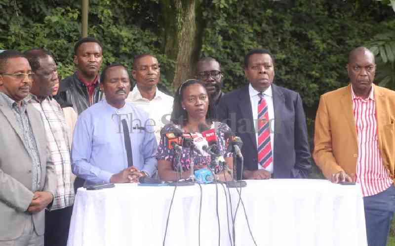 Azimio leaders call for thorough probe into KDF chopper crash