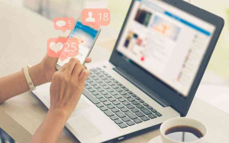 Coast students turn to social media for formal jobs