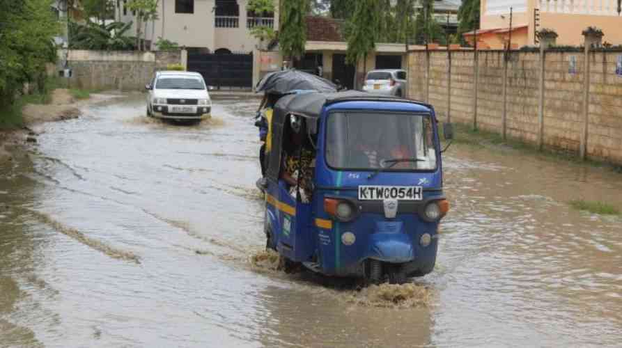 Voi River floods leave hundreds homeless