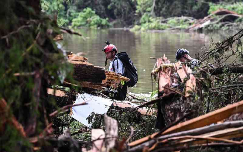 Father's desperate search for daughter after deadly Texas flood