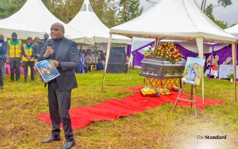 Heckles, grief mark comedian KK's final send off