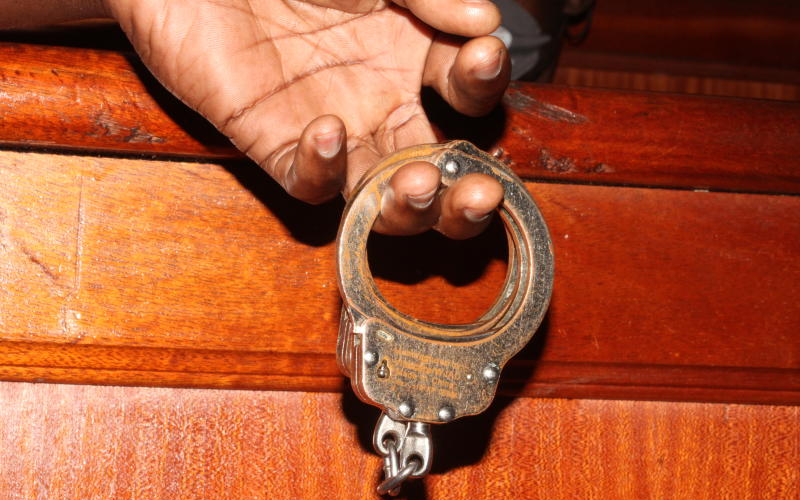 Uhuru Market murder suspect appears in borrowed trousers after police take his for DNA test