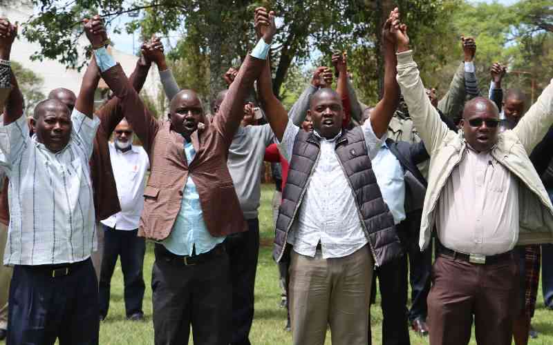 Varsity students decry wasted time amid lecturers strike