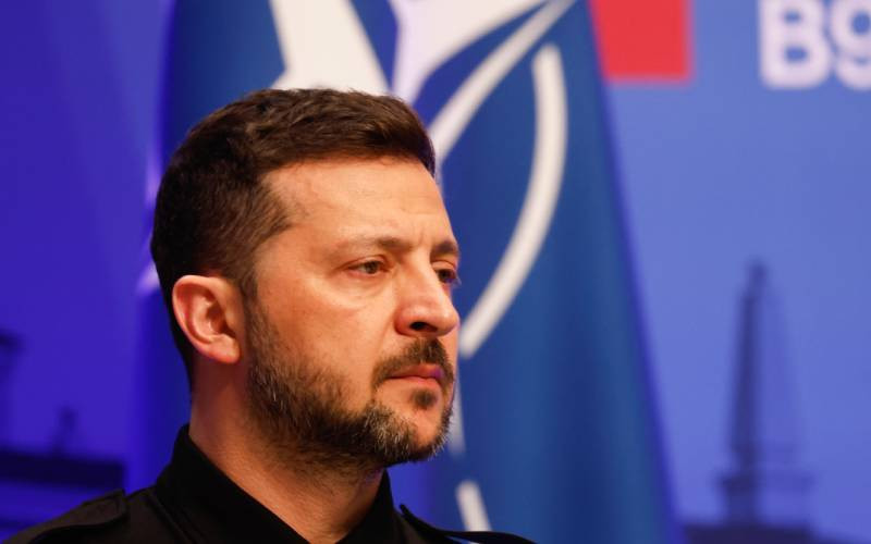 Ukraine invited to NATO summit...