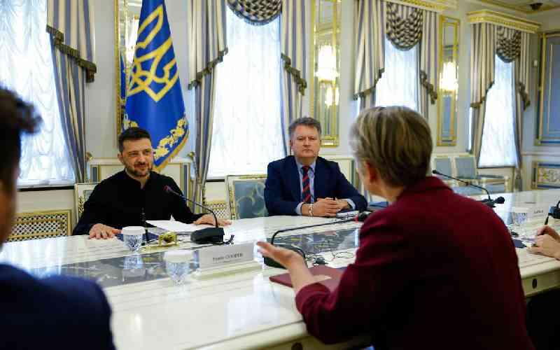Prince Harry makes surprise visit to Ukraine