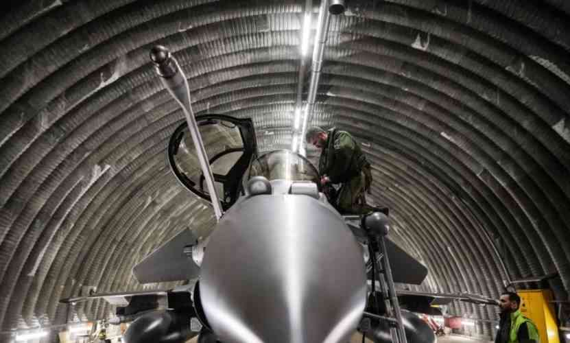 Ukraine pushes France for fighter jets
