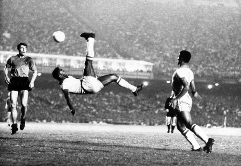 Pele: Ten questions in honour of the greatest number 10 in history