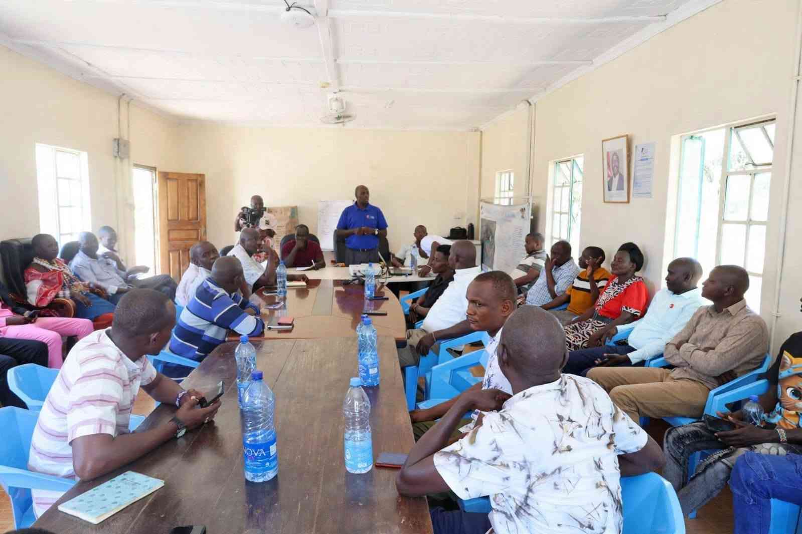  Irrigation farmers explore cooperative marketing to improve earnings
