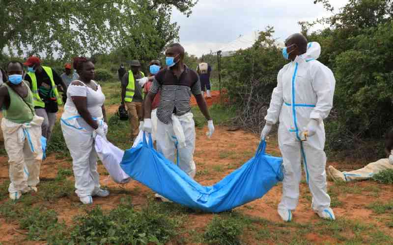 Shakahola deaths pass the 400 mark after detectives retrieve 12 more bodies