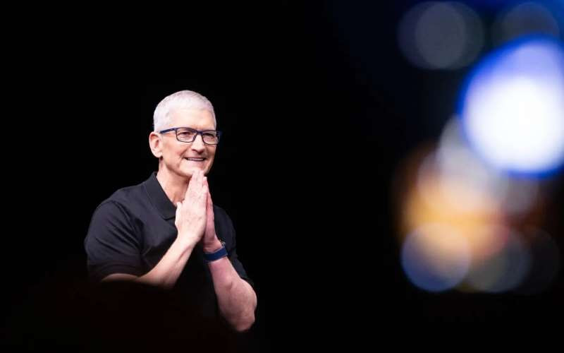 Apple's Tim Cook to step down as CEO after 15-year run