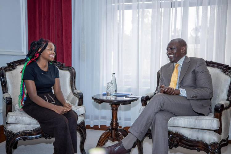 Ruto honours tree-hugging activist with state award