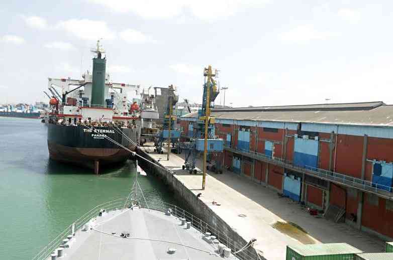 Cargo loaders stage protests over poor pay
