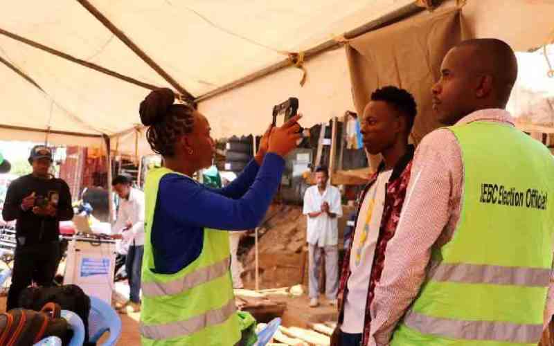 Nearly half a million new voters register in one week