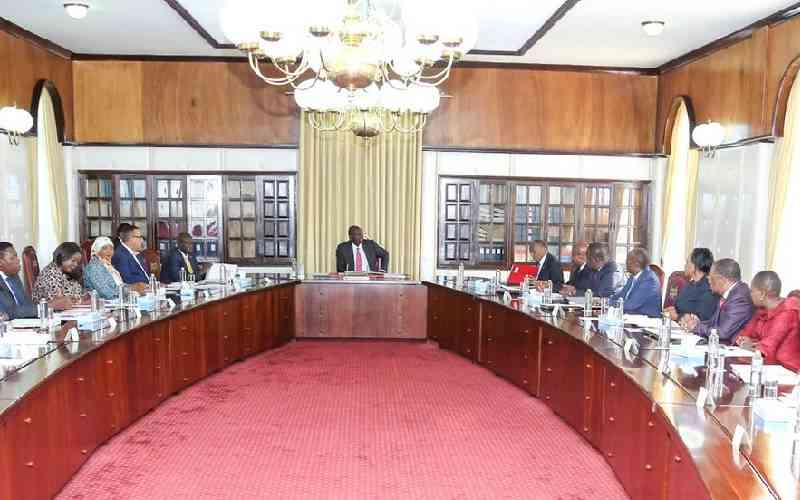 What outgoing Cabinet agreed on during meeting at State House
