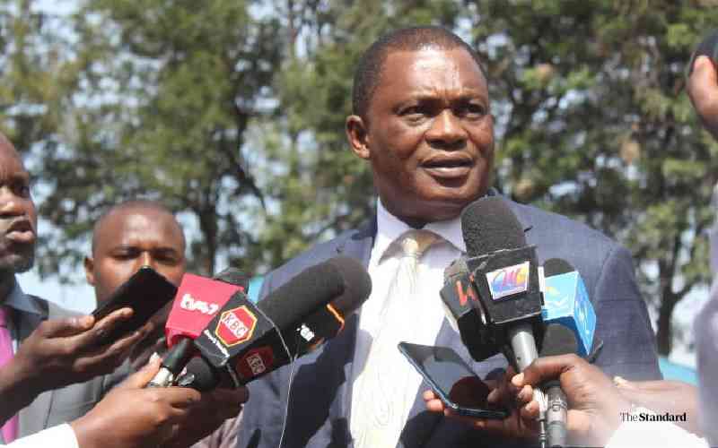 Muturi hits out at Kuria as 8,000 interns' contracts expire