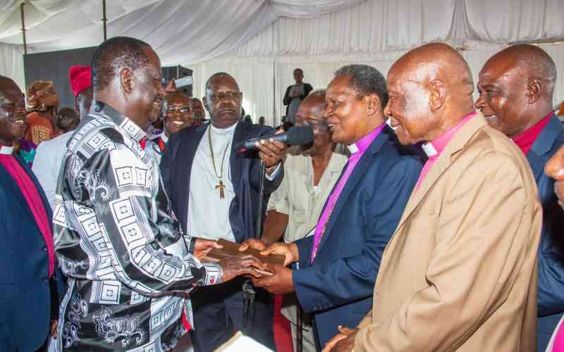 Be firm, Raila tells Luo Council of Elders boss