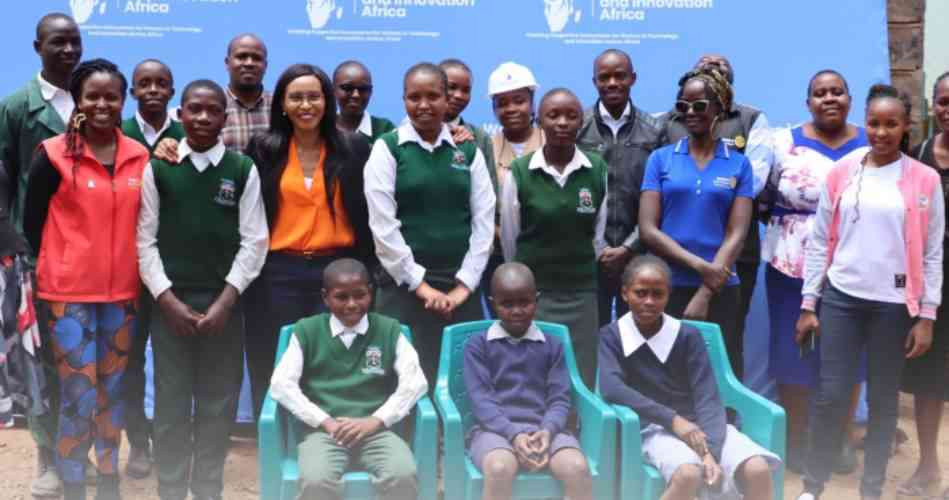 Wakazi wa Mbukoni wanufaika na Maktaba ya Kidijitali ya WITIA