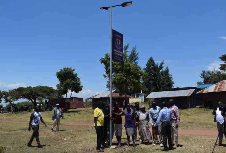 Solar street light relieves fishermen, traders in Kendu Bay