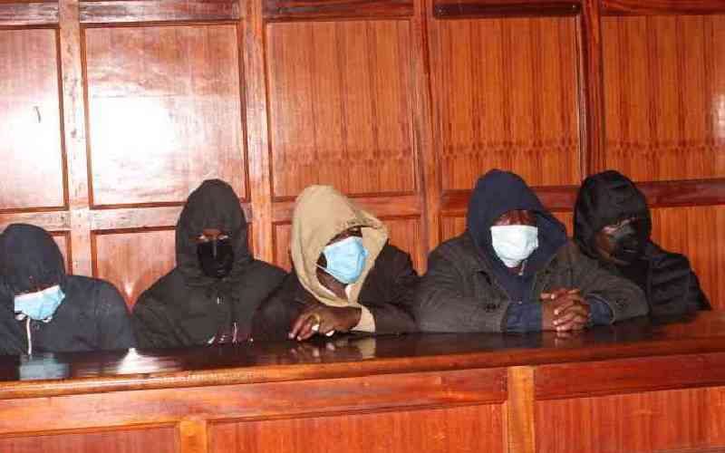 Sh1 billion gold scam suspect wanted to evade charges, officer tells court