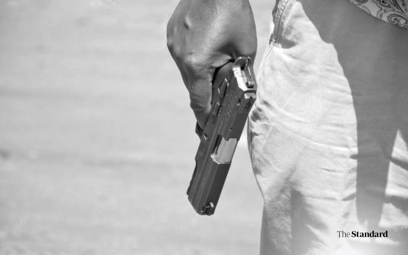 Alarm as police drop guard, now robbing citizens