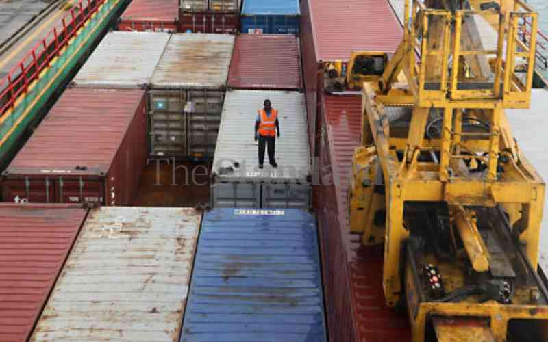 Business at port still sluggish as players push for clear directives
