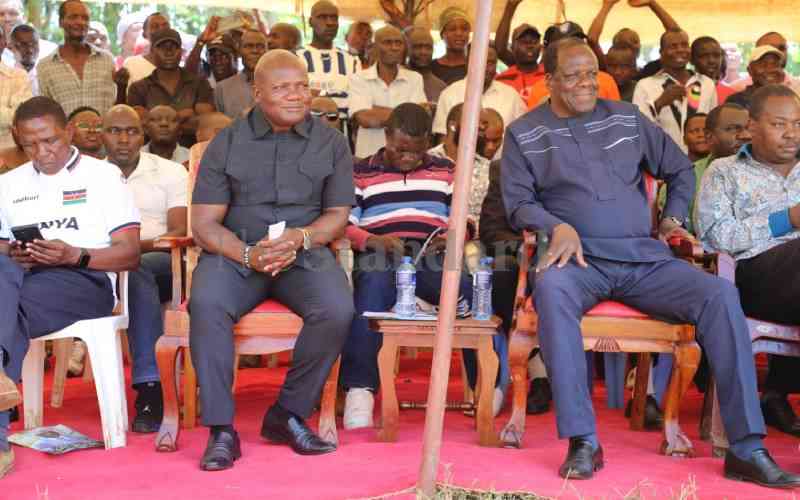Oparanya denies endorsing Khalwale for 2027 Kakamega gubernatorial bid