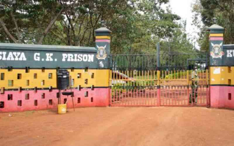 Siaya police arrest 12 officers after six robbery suspects escape court custody