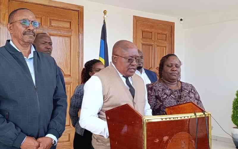 County rejects 'starving contractors' allegations