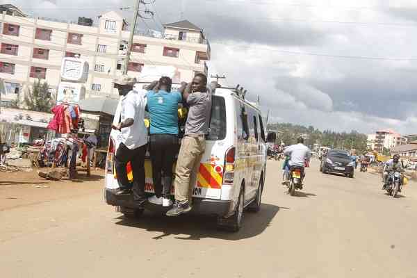 Ni kubaya: Nairobians angered by retun of matatu madness