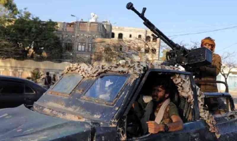 Houthis signal West Coast push as analysts warn of shipping risks