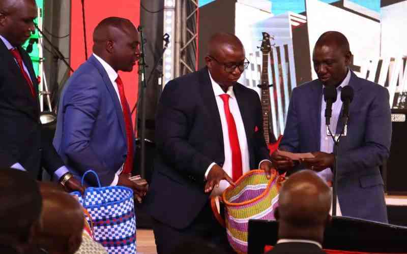 Ruto gives Sh20m to Eldoret church as youth protest at Jesus Winner