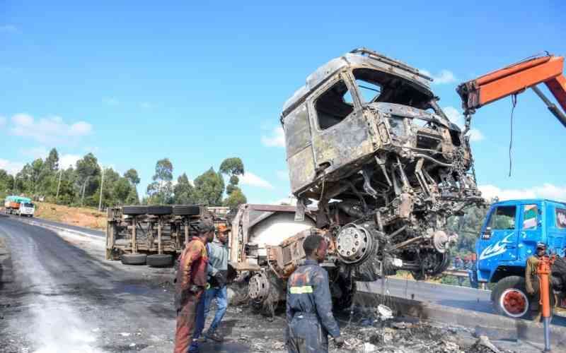 Residents contain ethanol tanker fire along Nakuru-Eldoret highway