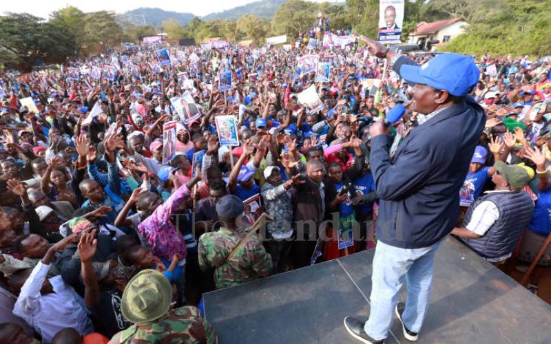 Kalonzo returns to Ukambani, defends his Wiper six-piece voting call