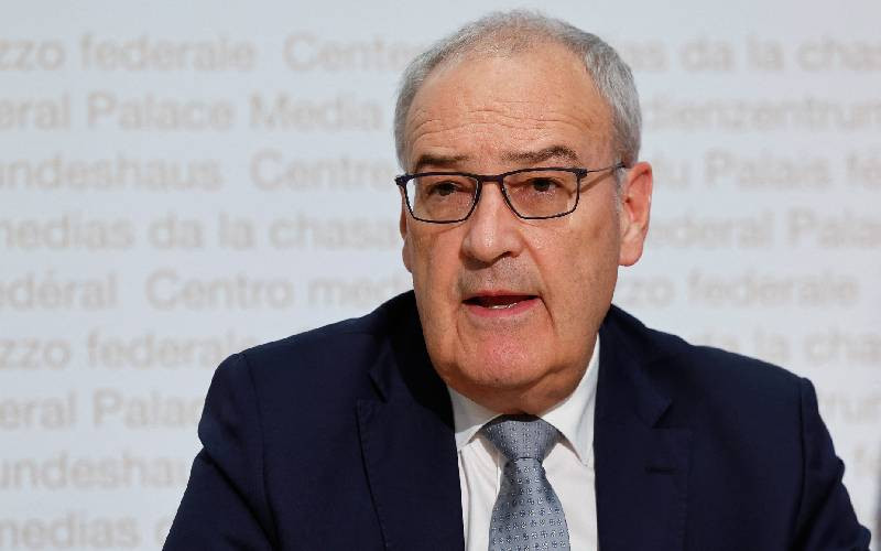 Swiss president to quit government